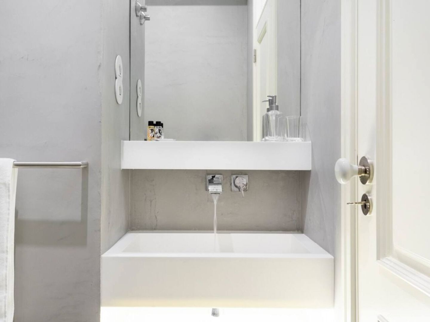 Joivy Wonderful 2Br Flat In The City Centre Lisbon Exterior photo